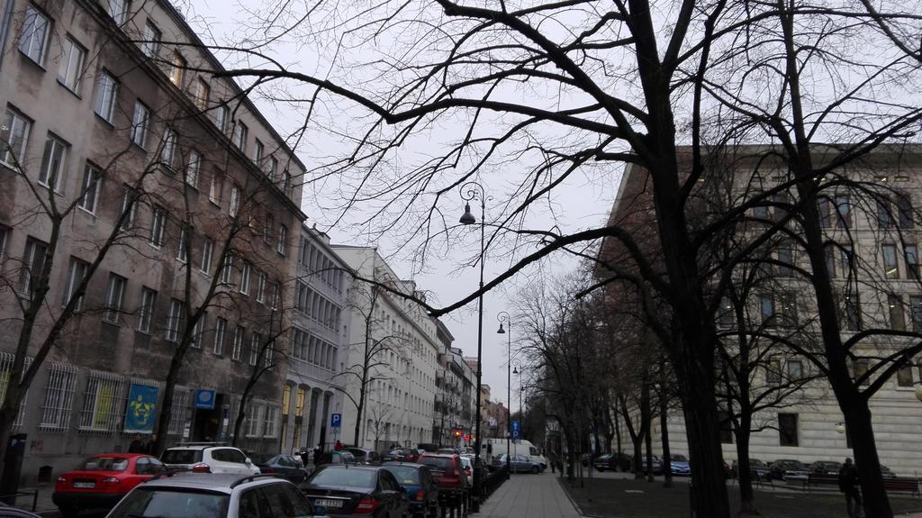 Klimatyczna Kawalerka W Centrum Warszawy Варшава Экстерьер фото